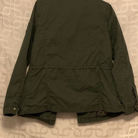 Women’s Spring Jacket - Picture 4 of 8